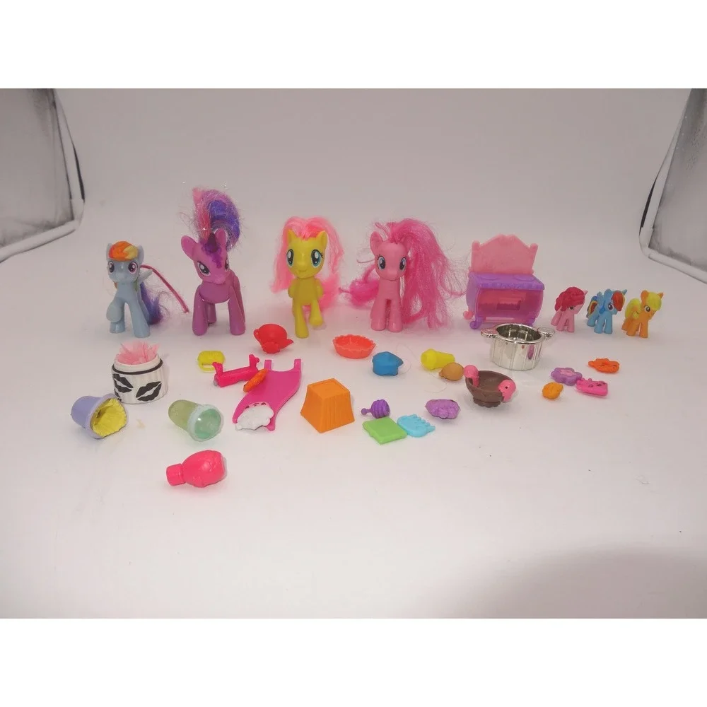 My Little Pony Crystal Empire Castle Playset Pink Purple Gold with Figures